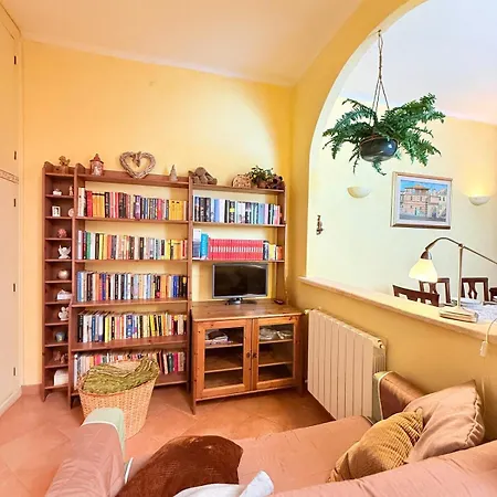 Apartament Dimora Concept-virginia-spacious 50m From The Finale Ligure